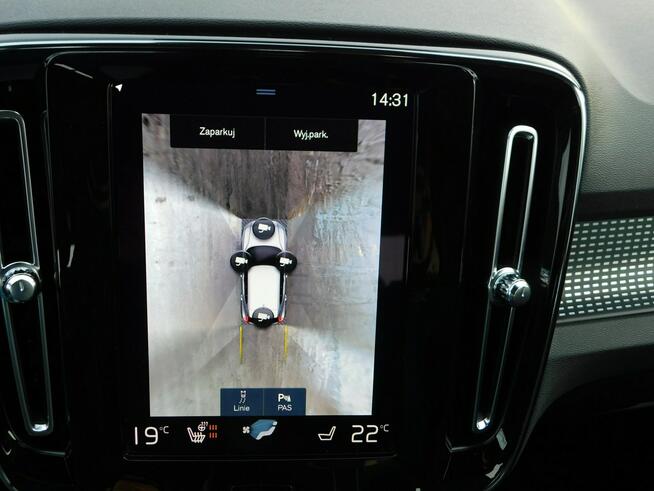 Volvo XC 40 2.0T R-Design z Gwarancją Model 2022r