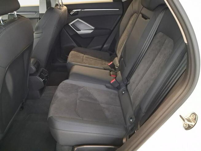 Audi Q3 VAT 23% S-line 35TFSI 150KM S-tronic 2021 r., salon PL