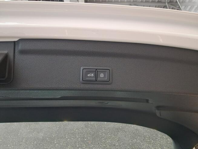 Audi Q3 VAT 23% S-line 35TFSI 150KM S-tronic 2021 r., salon PL