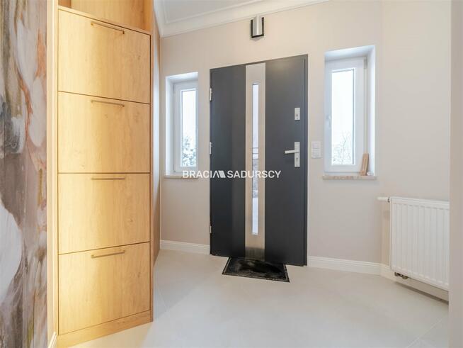 Dom Kraków Dębniki, Tyniec, Wielkanocna