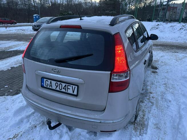 Hyundai i30 Niezawodna i mocna benzyna/LPG/Hak/Klimatyzacja/Isofix/Drugie opony