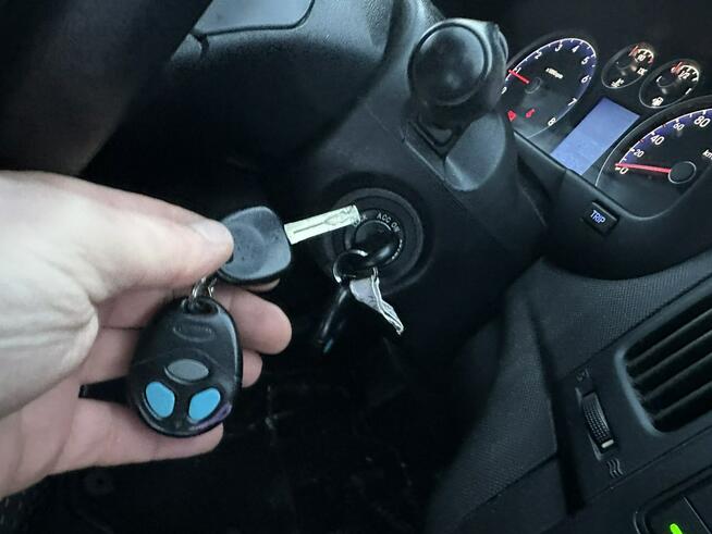 Hyundai i30 Niezawodna i mocna benzyna/LPG/Hak/Klimatyzacja/Isofix/Drugie opony