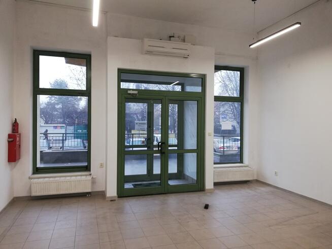 lokal handlowo-usługowy, 48,6 m2