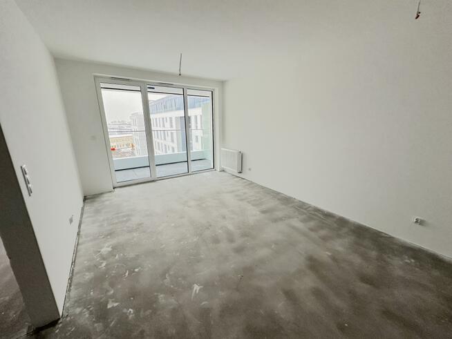 Nowy apartament w centrum Gdyni przy morzu , plaży i marinie.