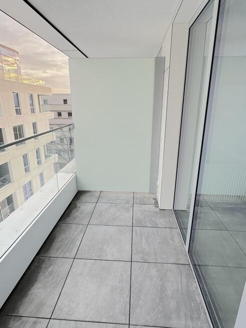 Nowy apartament w centrum Gdyni przy morzu , plaży i marinie.