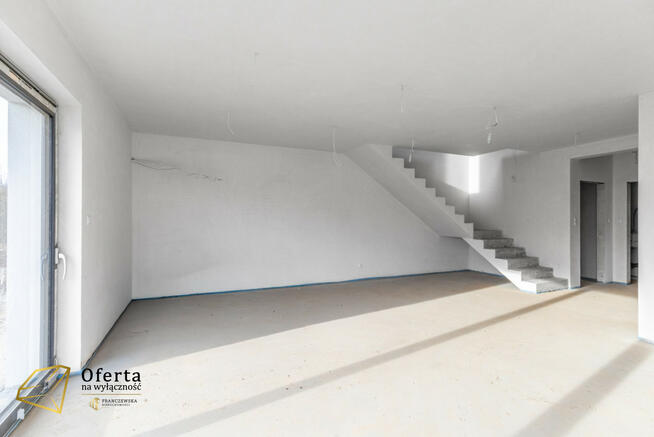 Dom Lublin Szerokie, Ustronna