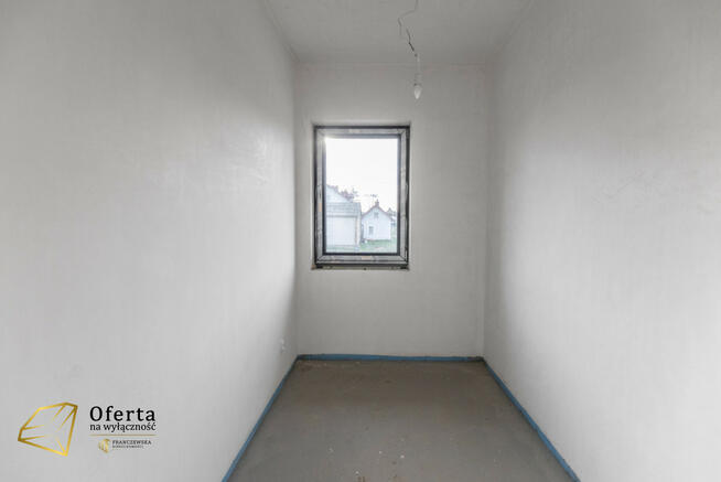 Dom Lublin Szerokie, Ustronna