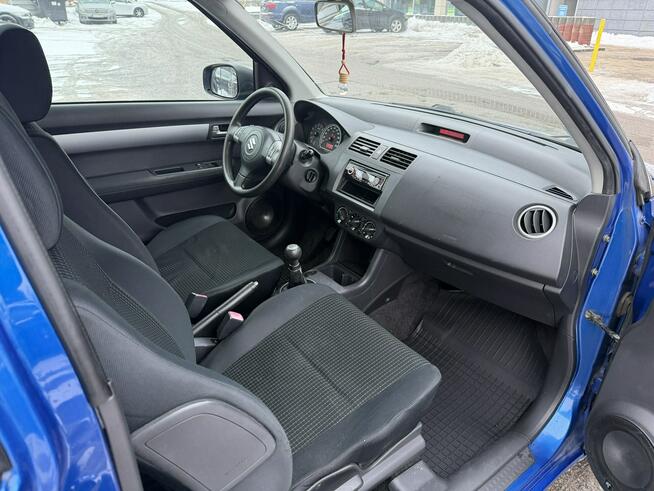 Suzuki Swift 1,3 benzyna z klimatyzacją i tempomatem Grzane fotele