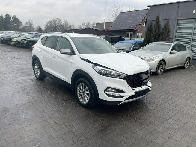 Hyundai Tucson HAK 4x4 Podgrzewanie Klimatronik Kamera LED