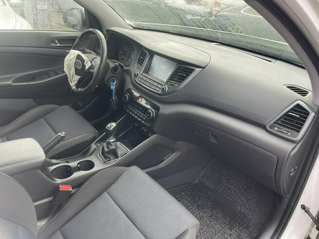 Hyundai Tucson HAK 4x4 Podgrzewanie Klimatronik Kamera LED