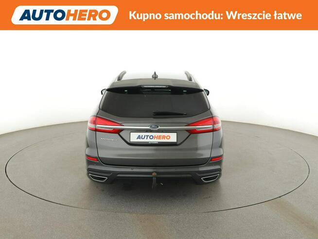 Ford Mondeo automat full LED virtual cocpit navi klima auto grzane fotele hak