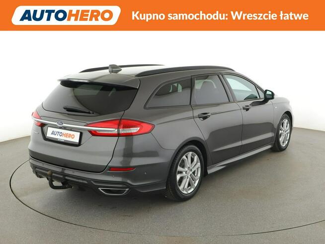 Ford Mondeo automat full LED virtual cocpit navi klima auto grzane fotele hak