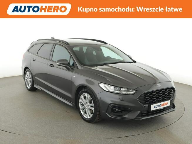 Ford Mondeo automat full LED virtual cocpit navi klima auto grzane fotele hak
