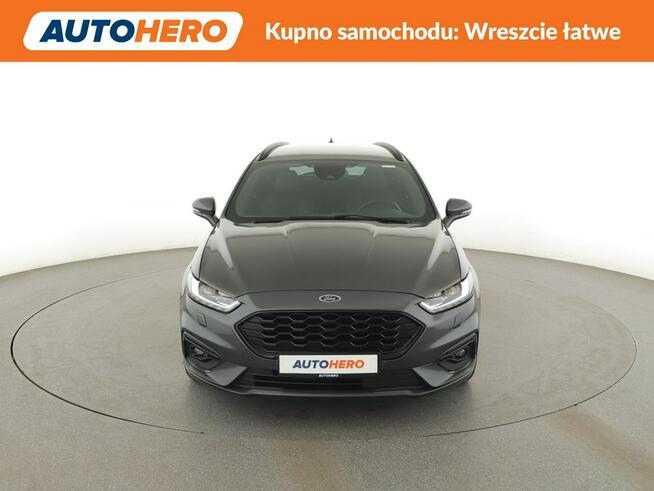 Ford Mondeo automat full LED virtual cocpit navi klima auto grzane fotele hak
