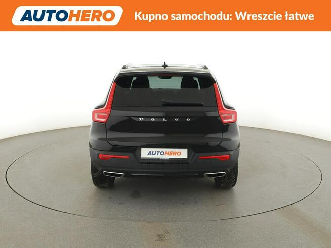 Volvo XC 40 R-Design, Automat, Panorama, Kamera, Navi, Podg.fotele