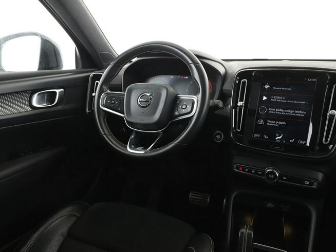 Volvo XC 40 R-Design, Automat, Panorama, Kamera, Navi, Podg.fotele