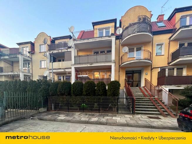 Mieszkanie z balkonem, ogródkiem i parkingiem