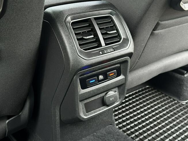 Volkswagen Tiguan Wirtualny kokpit LED Asystent Grzane fotele Climatronic x3 GWARANCJA!