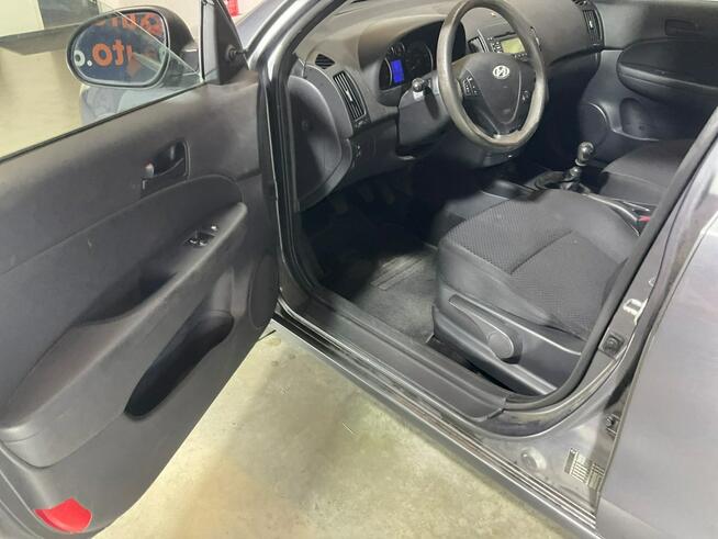 Hyundai i30 Niezawodna i mocna benzyna/Klimatyzacja/Isofix, niski przebieg/Aux,USB