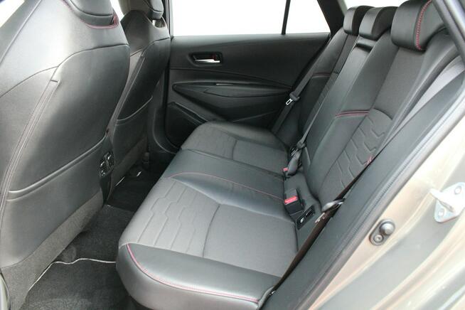 Toyota Corolla SELECTION 1.8 HYBRID Salon PL Serwis ASO Zamiana Finansowanie FV 23%