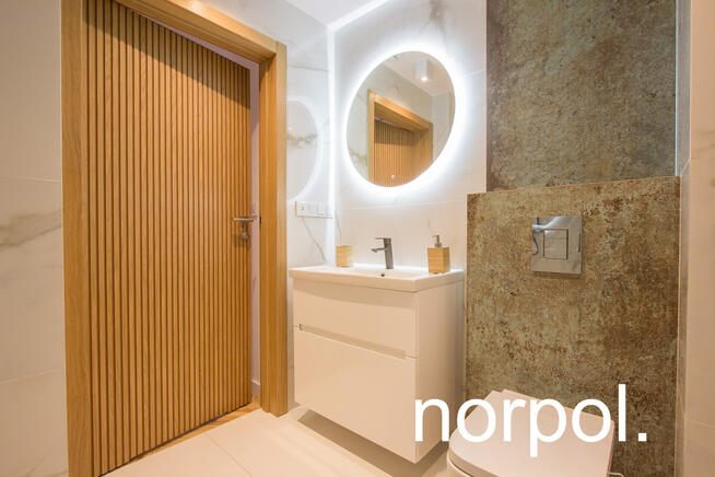 Angel Stradom - komfortowe mieszkanie z balkonem