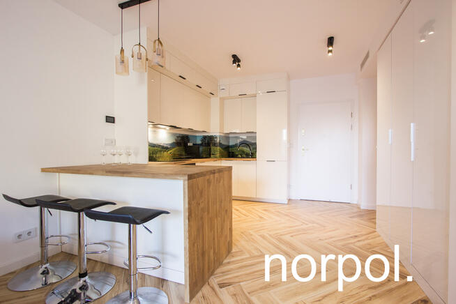 Angel Stradom - komfortowe mieszkanie z balkonem