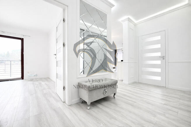 Jej Wysokość Matka i Mała Księżniczka.