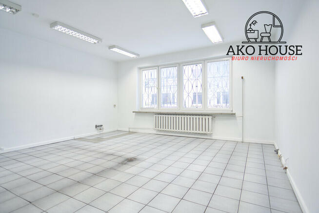 Centrum miasta | Lokal 33,9 m² z dużymi oknami