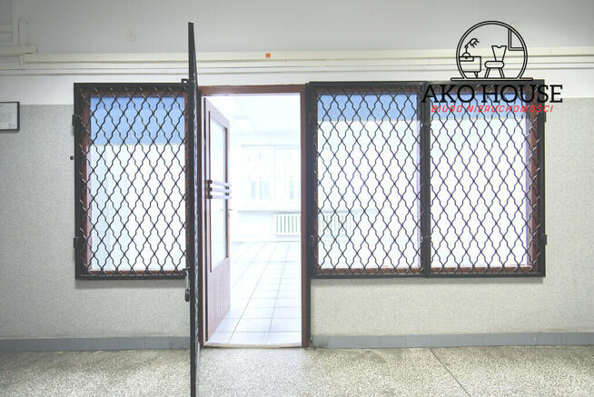 Centrum miasta | Lokal 33,9 m² z dużymi oknami