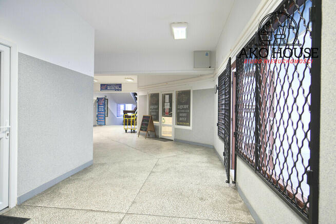 Centrum miasta | Lokal 33,9 m² z dużymi oknami