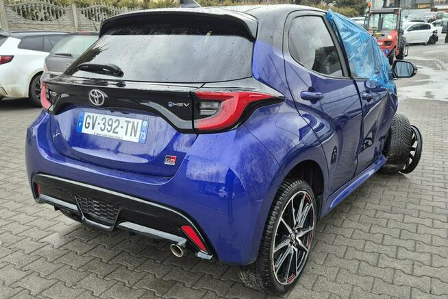 Toyota Yaris 1.5 GR SPORT 130KM Hybryda Alu 18 Skóra grzana kierownica