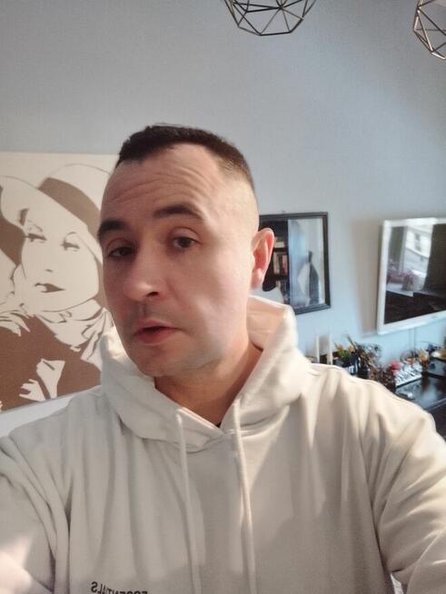 Poznam luźna znajomość lub fajna relacja