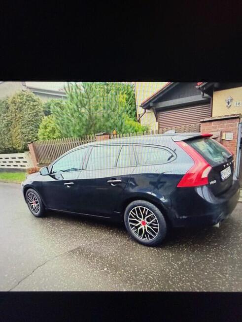 VOLVO V60 TRIM LEVEL 1 (KINETIC) 4CYL/1,6L/2V D4162T 115PS/2