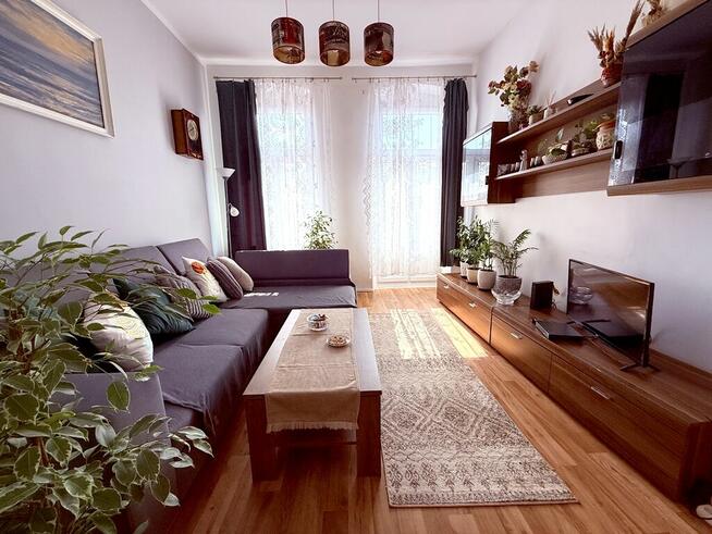 PRZESTRONNE MIESZKANIE W KAMIENICY W CENTRUM!