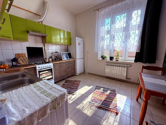 PRZESTRONNE MIESZKANIE W KAMIENICY W CENTRUM!