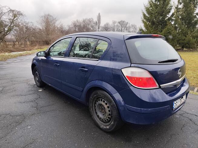 Opel Astra H 1.7 100KM 2004r