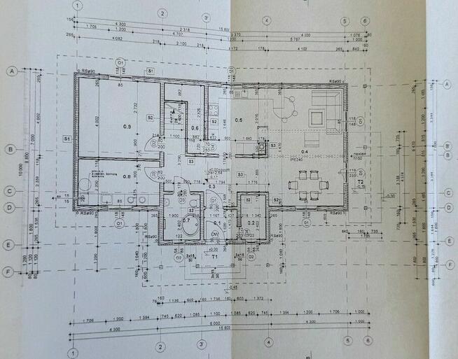 Syndyk sprzeda udział 1/2 w domu z garażem