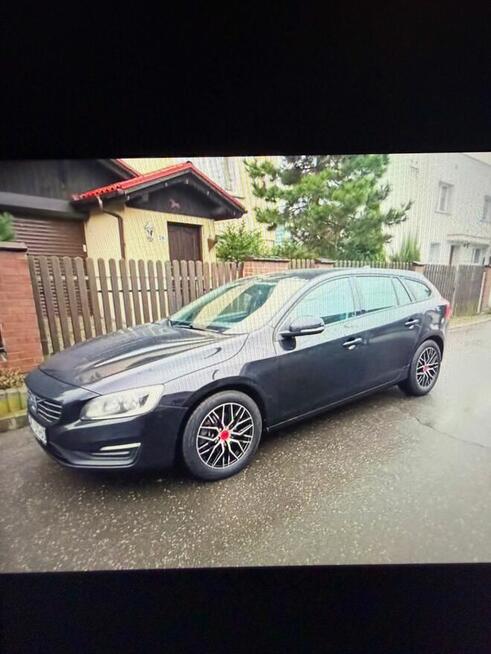 VOLVO V60 TRIM LEVEL 1 (KINETIC) 4CYL/1,6L/2V D4162T 115PS/2