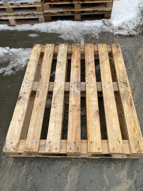 Paleta zamknięta 120x100 V