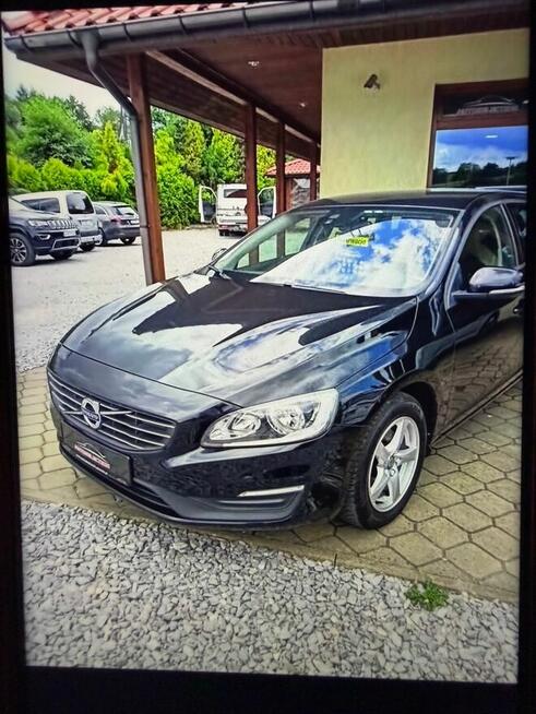 VOLVO V60 TRIM LEVEL 1 (KINETIC) 4CYL/1,6L/2V D4162T 115PS/2
