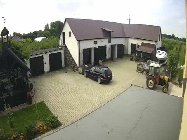 NOWOCZESNE GOSPODARSTWO O POW. 1,3 HA Z MŁODYM SADEM-MĄKOLNO