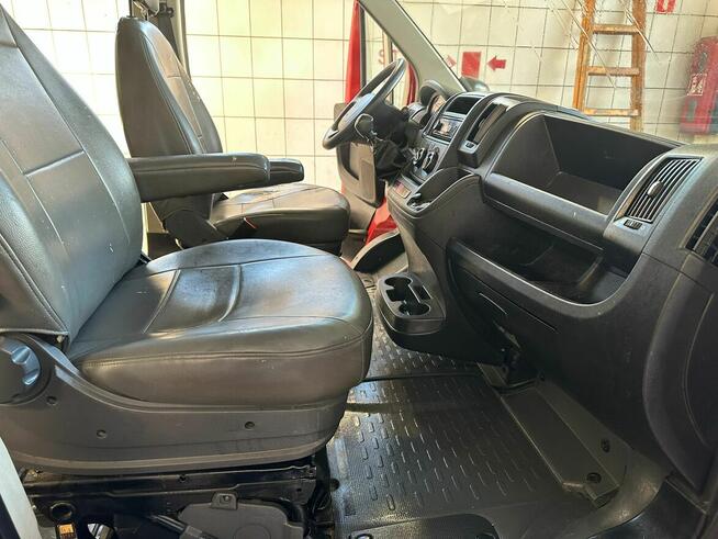 Sprzedam samochód Peugeot Boxer 2.2 HDi z 2021 roku