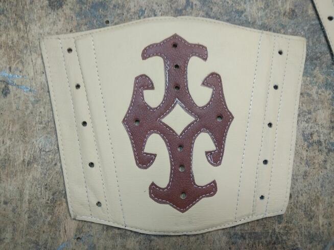 Karwasz łuczniczy ,ochraniacz przedramienia skóra naturalna