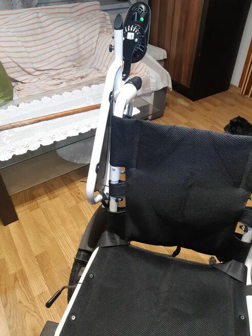 Skuter elektryczny i wózek elektryczny, oraz ręczny inwalidzk