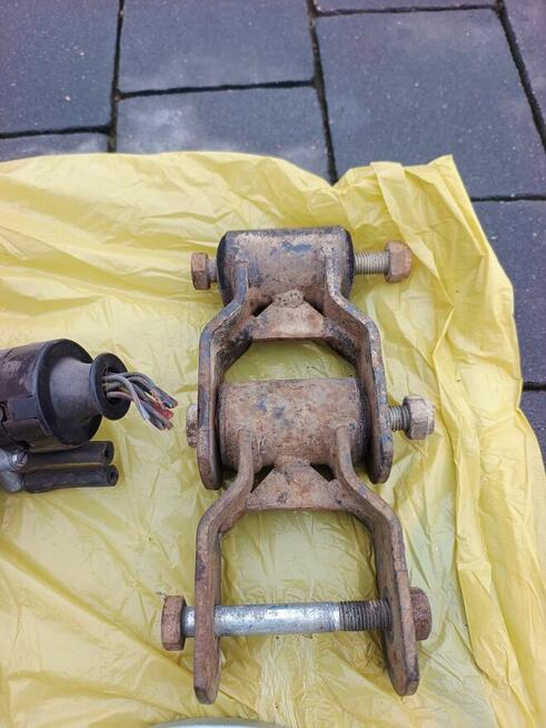 Części Mercedes Kaczka T1 208-410D