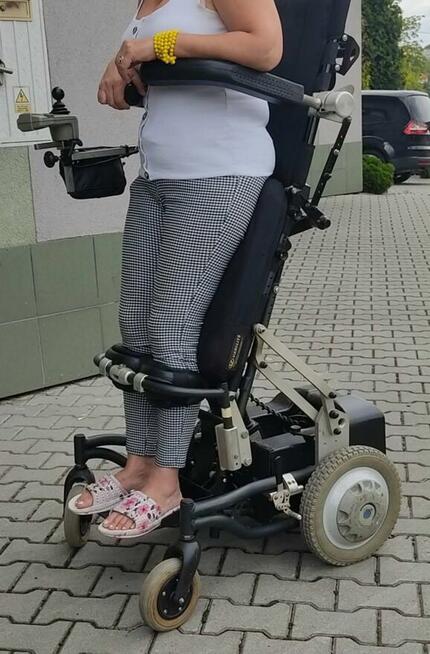 Wuzek inwalidzki elektryczny