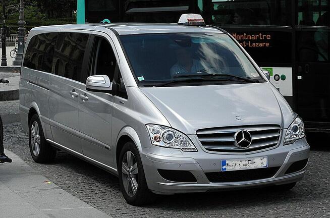 Przewóz osób, rozwożenie gości, wygodnie, napęd 4x4