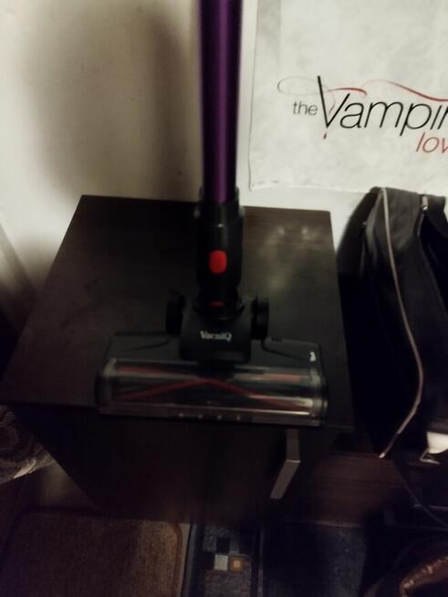 Odkurzacz pionowy bezprzewodowy VacniQ