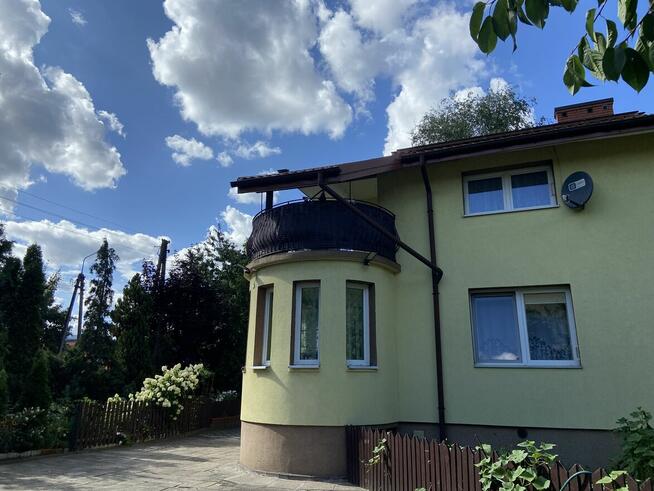 Dom piętrowy wolnostojący o pow.186 m2 w Żyrardowie