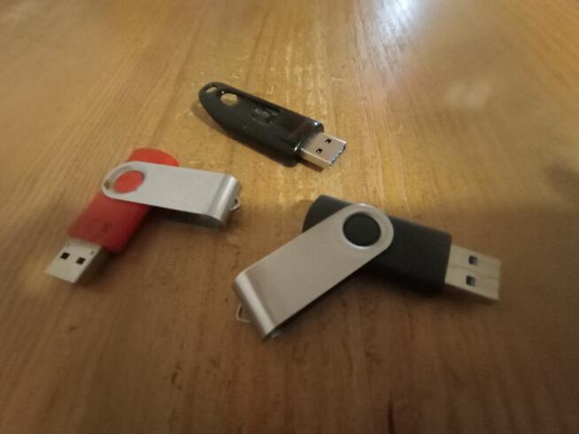 Zestaw Pendrive